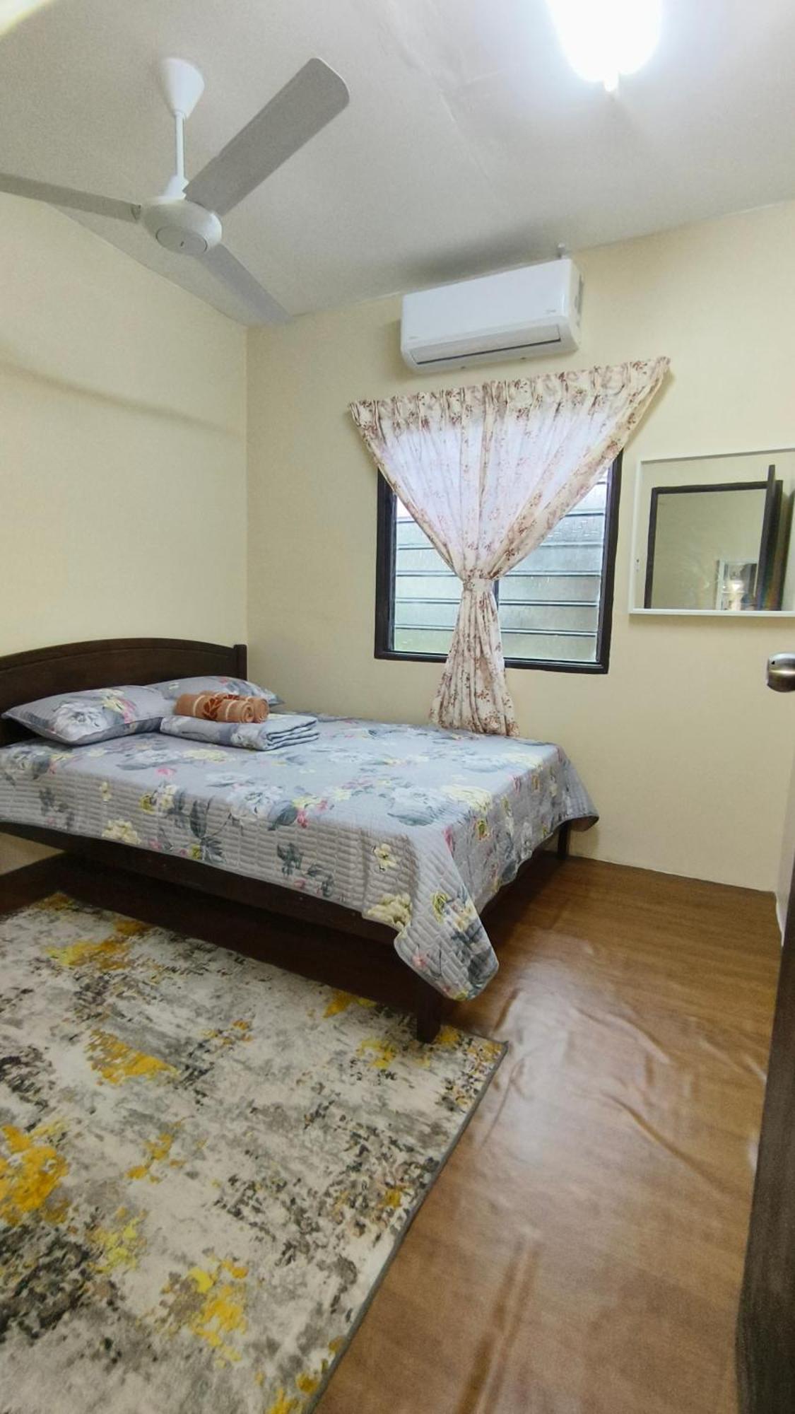 Cinta Satu Uthm Holiday home *